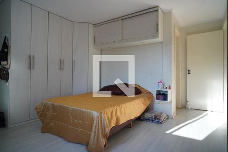 Suíte de apartamento para alugar com 2 quartos, 82m² em Jardim Itu, Porto Alegre