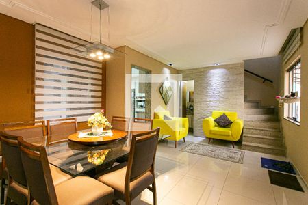 Sala de casa de condomínio à venda com 3 quartos, 140m² em Chácara Seis de Outubro, São Paulo