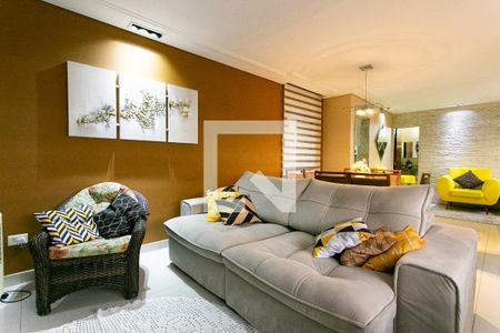 Sala de casa de condomínio à venda com 3 quartos, 140m² em Chácara Seis de Outubro, São Paulo