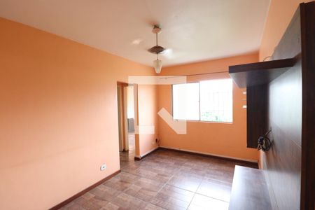 Sala de apartamento para alugar com 2 quartos, 55m² em Colubande, São Gonçalo