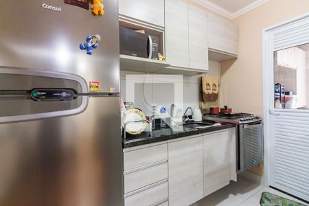 Cozinha  de apartamento à venda com 2 quartos, 56m² em Vila Osasco, Osasco