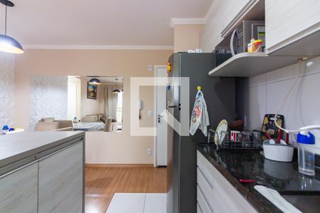 Cozinha  de apartamento à venda com 2 quartos, 56m² em Vila Osasco, Osasco