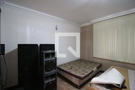 Sala de casa à venda com 4 quartos, 640m² em Trevo, Belo Horizonte