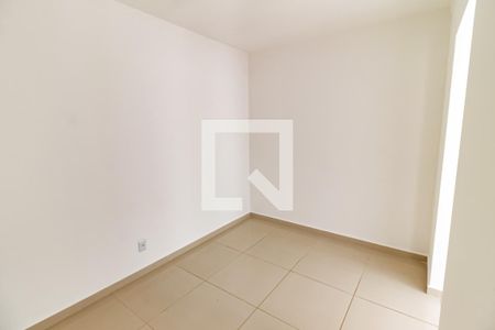 Qaurto 1 de apartamento para alugar com 2 quartos, 48m² em Parque Assuncao, Taboão da Serra