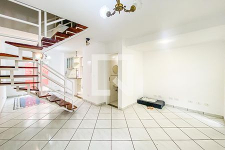 Sala de casa de condomínio para alugar com 3 quartos, 90m² em Santo Amaro, São Paulo