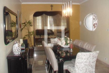 Casa à venda com 3 quartos, 215m² em Vila Granada, São Paulo