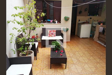 Casa à venda com 3 quartos, 240m² em Jardim Textil, São Paulo