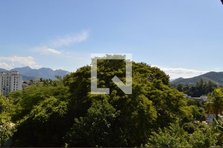 Vista da Suíte  de casa de condomínio para alugar com 3 quartos, 120m² em Tanque, Rio de Janeiro