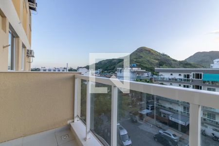 Suíte - Varanda de apartamento para alugar com 2 quartos, 54m² em Recreio dos Bandeirantes, Rio de Janeiro