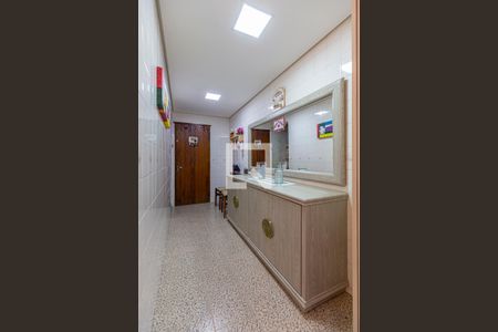 Casa à venda com 200m², 3 quartos e 2 vagas Casa à venda com 200m², 3 quartos e 2 vagasCozinha