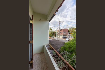 Casa à venda com 200m², 3 quartos e 2 vagas Casa à venda com 200m², 3 quartos e 2 vagasVaranda do Quarto 1