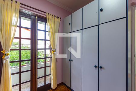 Casa à venda com 200m², 3 quartos e 2 vagas Casa à venda com 200m², 3 quartos e 2 vagasQuarto 1