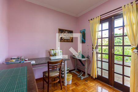 Casa à venda com 200m², 3 quartos e 2 vagas Casa à venda com 200m², 3 quartos e 2 vagasQuarto 1