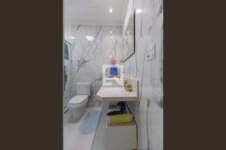 Casa à venda com 200m², 3 quartos e 2 vagas Casa à venda com 200m², 3 quartos e 2 vagasBanheiro