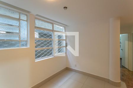 Sala de apartamento à venda com 2 quartos, 70m² em Sion, Belo Horizonte