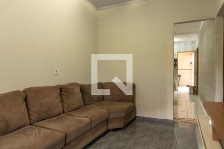 Sala de casa para alugar com 3 quartos, 70m² em Q 602, Brasília