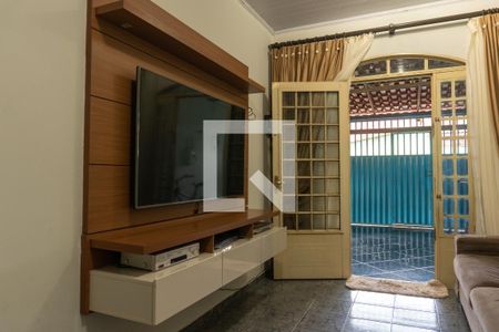 Sala de casa para alugar com 3 quartos, 70m² em Q 602, Brasília