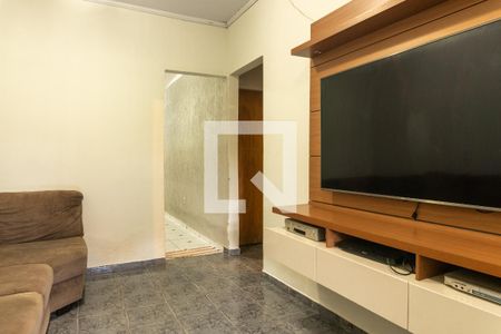 Sala de casa para alugar com 3 quartos, 70m² em Q 602, Brasília