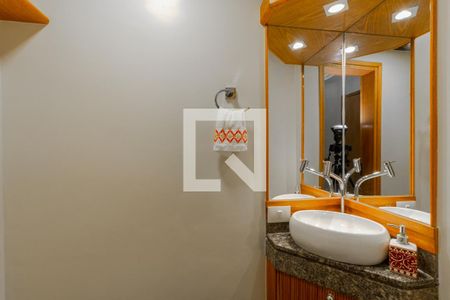 Lavabo de apartamento à venda com 4 quartos, 153m² em Vila Nova Conceição, São Paulo