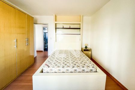  Quarto 1 de apartamento à venda com 2 quartos, 80m² em Centro, São Leopoldo