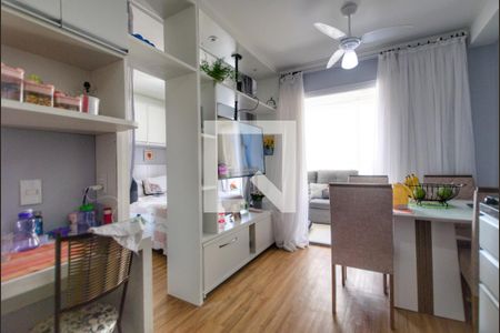 Apartamento à venda com 35m², 1 quarto e 1 vagaSala - Cozinha