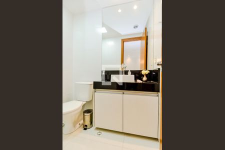 Banheiro de kitnet/studio para alugar com 1 quarto, 37m² em Centro, Guarulhos