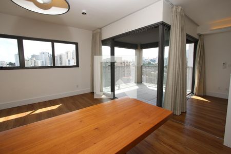 Sala e Cozinha de apartamento à venda com 1 quarto, 68m² em Vila Madalena, São Paulo