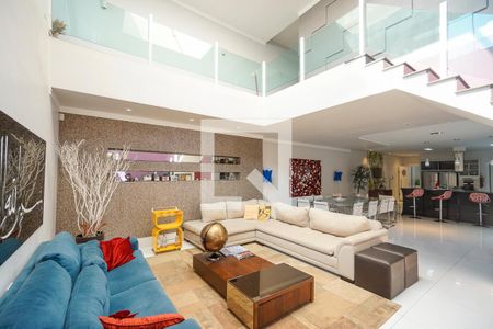 Sala de estar de casa à venda com 4 quartos, 280m² em Chácara Califórnia, São Paulo