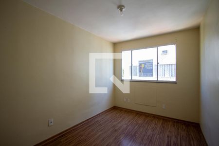 Quarto 2 de apartamento para alugar com 2 quartos, 48m² em Galo Branco, São Gonçalo