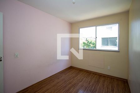 Quarto 1 de apartamento para alugar com 2 quartos, 48m² em Galo Branco, São Gonçalo