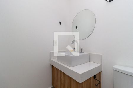 Banheiro de kitnet/studio para alugar com 1 quarto, 24m² em Belenzinho, São Paulo