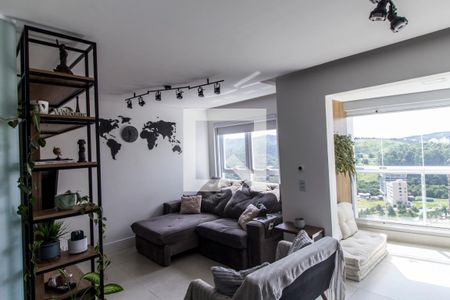 Sala de TV de apartamento à venda com 1 quarto, 63m² em Empresarial 18 do Forte, Barueri