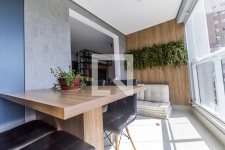 Varanda gourmet de apartamento à venda com 1 quarto, 63m² em Empresarial 18 do Forte, Barueri