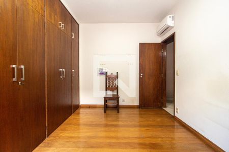 Quarto 2 de apartamento à venda com 4 quartos, 135m² em Santo Agostinho, Belo Horizonte