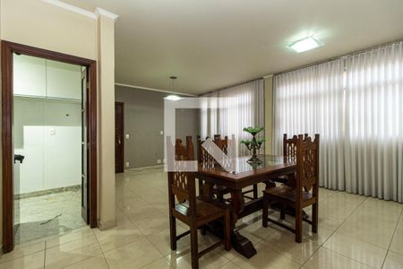 Sala  de apartamento à venda com 4 quartos, 135m² em Santo Agostinho, Belo Horizonte
