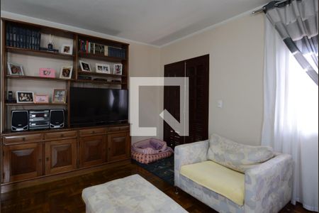 Sala de Estar e TV de casa à venda com 3 quartos, 214m² em Jardim Nova Europa, Campinas