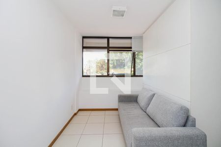 Sala e Cozinha de kitnet/studio para alugar com 1 quarto, 29m² em Comércio Residencial Norte 704/705, Brasília