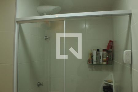 Banheiro de apartamento para alugar com 1 quarto, 37m² em Jardim Prudência, São Paulo