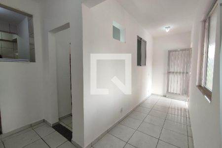Sala de casa para alugar com 1 quarto, 35m² em Pechincha, Rio de Janeiro