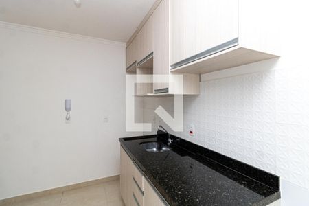 Sala/Cozinha de apartamento para alugar com 1 quarto, 32m² em Vila Gustavo, São Paulo
