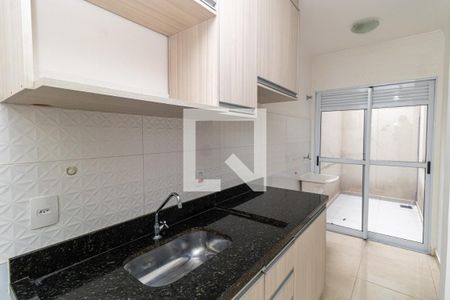 Sala/Cozinha de apartamento para alugar com 1 quarto, 32m² em Vila Gustavo, São Paulo