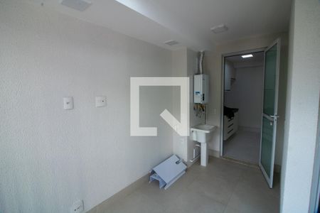 Varanda Sala de apartamento para alugar com 2 quartos, 67m² em Vila Andrade, São Paulo