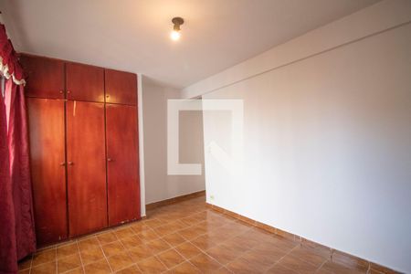 Quarto 1 de apartamento para alugar com 3 quartos, 75m² em Setor Oeste, Goiânia