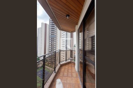 Sacada de apartamento à venda com 3 quartos, 114m² em Vila Santo Estefano, São Paulo