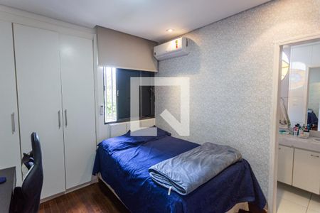 Apartamento à venda com 116m², 4 quartos e 2 vagas Apartamento à venda com 116m², 4 quartos e 2 vagasSuíte 2