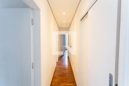 Apartamento à venda com 116m², 4 quartos e 2 vagas Apartamento à venda com 116m², 4 quartos e 2 vagasCorredor
