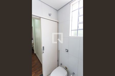 Apartamento à venda com 116m², 4 quartos e 2 vagas Apartamento à venda com 116m², 4 quartos e 2 vagasBanheiro da Suíte 1