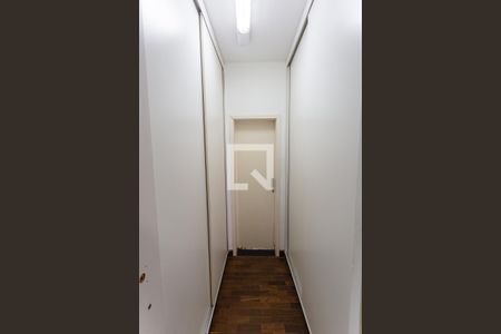 Apartamento à venda com 116m², 4 quartos e 2 vagas Apartamento à venda com 116m², 4 quartos e 2 vagasCloset da Suíte 1