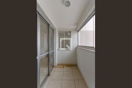 Varanda de apartamento à venda com 3 quartos, 76m² em Heliópolis, Belo Horizonte