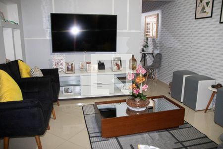 Sala de casa à venda com 3 quartos, 100m² em Vila Medeiros, São Paulo